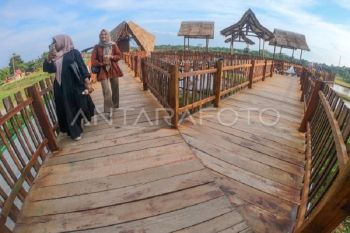 Wisata Taman Tapa Malenggang Batanghari