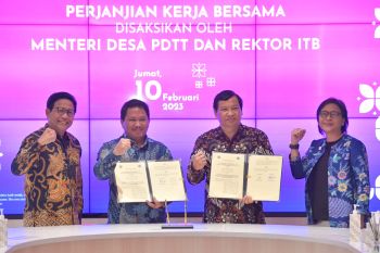 Mendes PDTT sebut aplikasi Desanesha jembatani kades dengan pakar