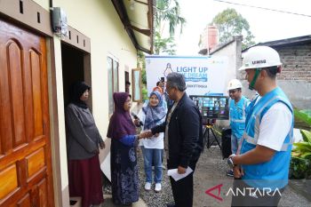 Program sambungan gratis, cara PLN wujudkan mimpi terangi warga tak mampu