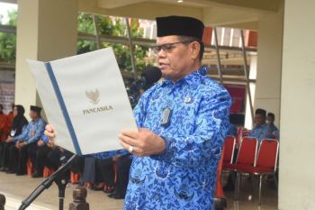 PB PSTI beri penghargaan kepada Rektor UNM