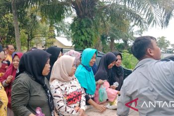 Ribuan warga Martapura 'serbu' pasar murah Bulog