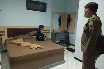 Satpol Tulungagung temukan praktik prostitusi "open BO" saat razia hotel
