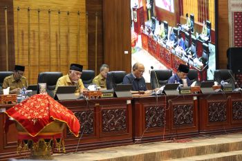 Gubernur : Bandara Internasional vital gerakkan ekonomi Sumbar
