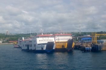 ASDP Kupang tutup sementara sejumlah rute penyeberangan akibat gelombamg