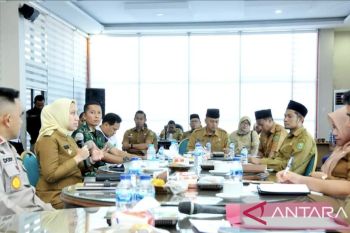 Bupati Inhu : Waspadai tahun politik, jaga kondusifitas