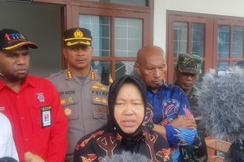 Mensos Risma berikan santunan Rp15 juta bagi ahli waris korban gempa Jayapura