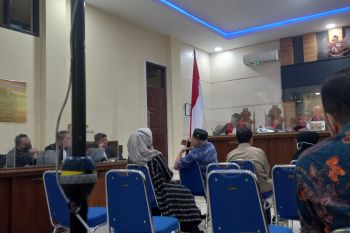 Dokter anak titip dua cucu ke Karomani untuk masuk Fakultas Kedokteran