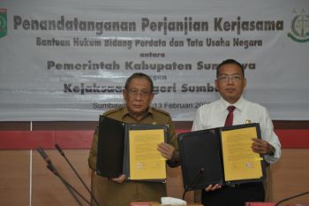 Pemkab dan Kejari Sumbawa kerja sama bidang bantuan hukum perdata