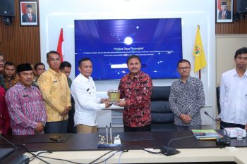 Pemkab Lombok Tengah menggandeng Unram kuliahkan anak yatim