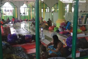 1.869 jiwa mengungsi akibat banjir di Makassar