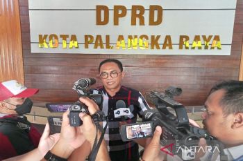 Ketua DPRD Palangka Raya ingatkan pentingnya pemerataan pendidikan dan kesejahteraan guru