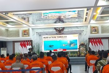 Presiden Jokowi minta Basarnas miliki alat pencarian berteknologi mutakhir