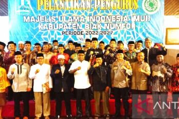 Pemkab Biak Numfor salurkan bantuan hibah keagamaan untuk MUI Rp100 juta