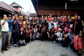 Ketum DAD silaturahmi dengan ormas dan paguyuban di Kalteng