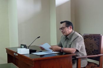 DPRD meminta Pemkab Kulon Progo bangun jalan konektor wisata