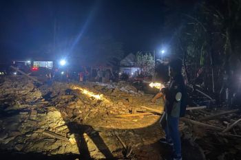 Polisi identifikasi potongan tubuh di lokasi ledakan