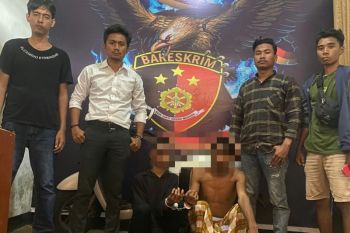 Dua penjambret "handphone" mahasiswi di Dompu diamuk massa