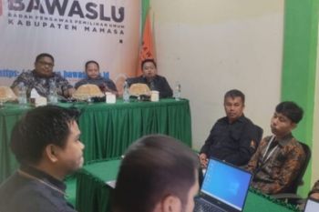 Bawaslu Sulbar perkuat internal awasi pelanggaran pemilu 2024