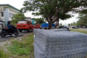 Pemkot segera melanjutkan pemasangan beronjong di Mapak Indah
