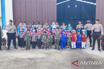 Unit Polsatwa Dit Samapta Polda NTB buka "outing class" bagi siswa TK dan Paud