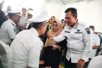 Pelepasan pelayaran perdana KMP Bahtera Nusantara 03