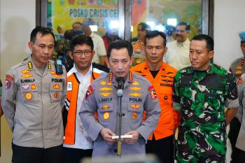 Kapolri tinjau evakuasi Kapolda Jambi dan rombongan, apresiasi kerja keras Tim Gabungan