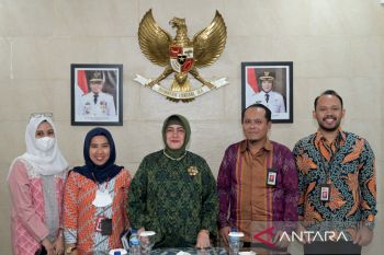 OJK Regional 6 gandeng TP PKK Makassar beri edukasi keuangan IRT