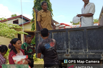 Bulog intensifkan operasi pasar stabilisasi beras di Flotim
