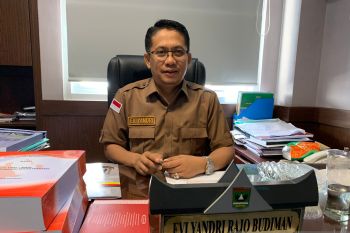 Evi Yandri minta pemerintah cairkan dana olahraga di KONI Sumbar