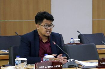Legislator minta Pemprov DKI serius evaluasi data Bansos