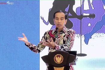 Jokowi mengingatkan hilirisasi tidak hanya pada sektor pertambangan
