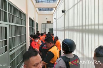 Sebanyak 21 tahanan dipindahkan ke rumah tahan baru Polda Sulteng