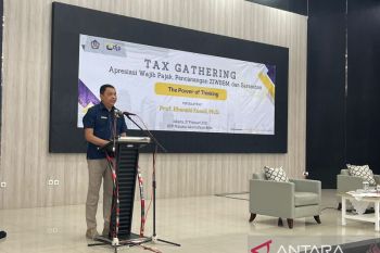 KPP Pratama Pasar Rebo berikan penghargaan kepada 100 wajib pajak