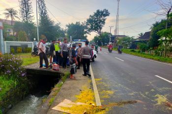 Tiga tewas, kecelakaan beruntun motor di jalan raya Ubung Lombok Tengah