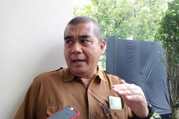 Dinkes Mataram memberikan bantuan susu untuk balita kerdil