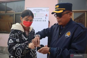 KBRI Beijing perintahkan para WNI bermasalah pemegang SPLP tinggalkan China
