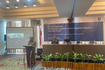 Gubernur Sulsel ingatkan jajarannya agar kuat terima kritikan