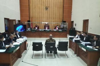 Teddy Minahasa benarkan kirim pesan ke Doddy suruh tukar sabu dengan tawas