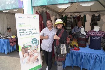 Erick berbagi kebahagiaan di festival panggung rakyat BUMN di Parapat