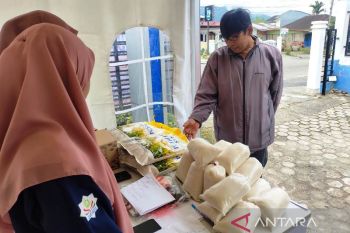 Dinas Perdakop Padang Panjang pastikan stok sembako cukup hingga Ramadhan