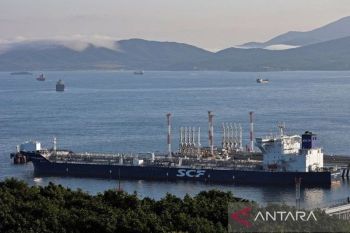 Harga minyak turun, tapi menuju kenaikan mingguan didukung permintaan China