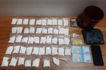 Polres Situbondo tangkap pengedar ribuan butir pil koplo