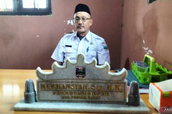 Alat pendeteksi tsunami di laut Pesisir Barat rusak