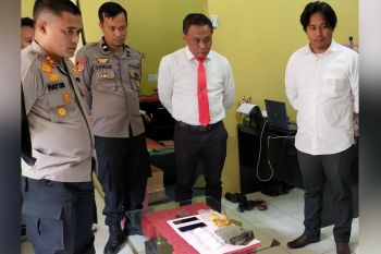 Polres Wajo Sulsel amankan pelaku pengedar sabu empat bal