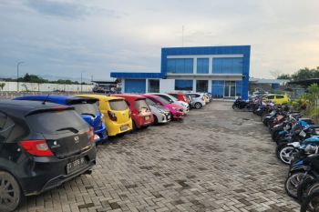 Polresta Kendari mengamankan 45 mobil dan motor gunakan knalpot racing
