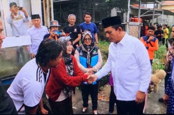 Gubernur Ansar salurkan bantuan untuk korban longsor di Batam dan Tanjungpinang