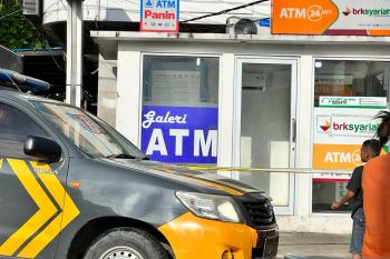 Pistol perampok petugas ATM di Pekanbaru sempat macet