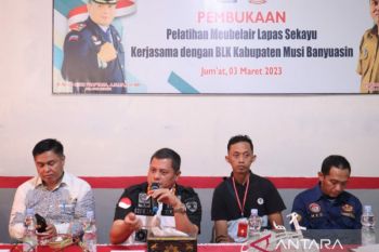 Narapidana di Sumsel dibekali  keterampilan membuat mebel
