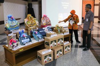 Ganjar  gelar Program Parsel Lebaran kembangkan UMKM