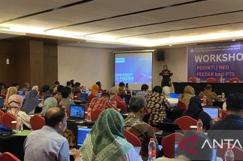LLDIKTI Wilayah X bekali PTS workshop PDDikti Neo Feeder